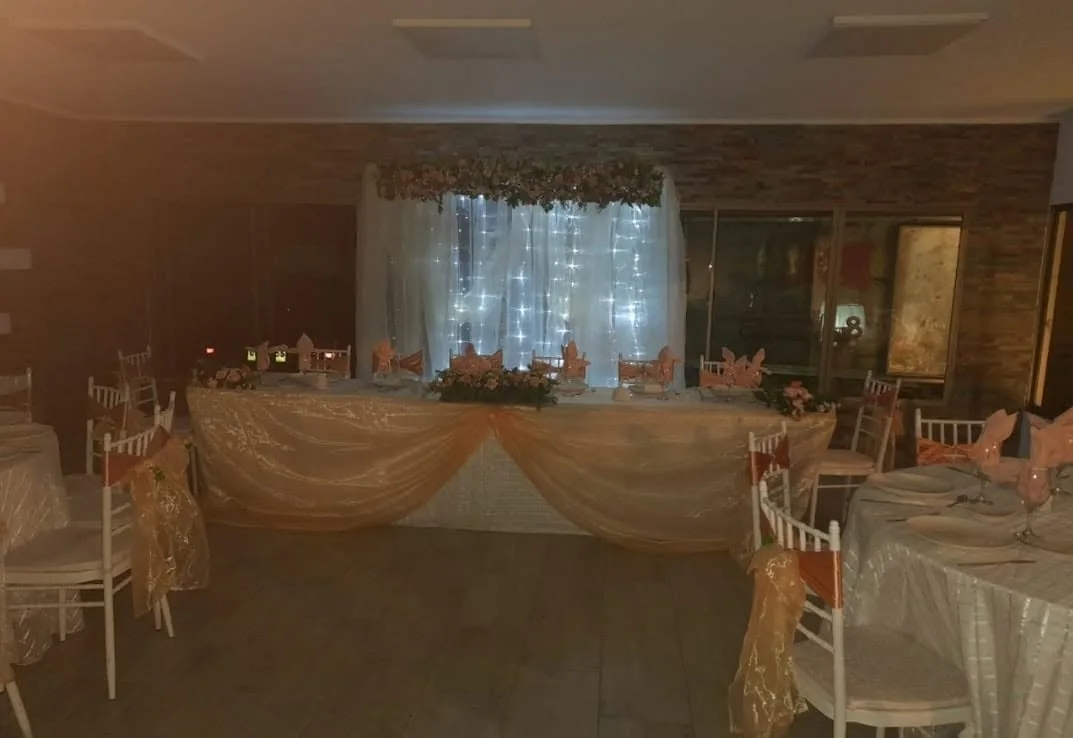 Mesa principal para matrimonio
